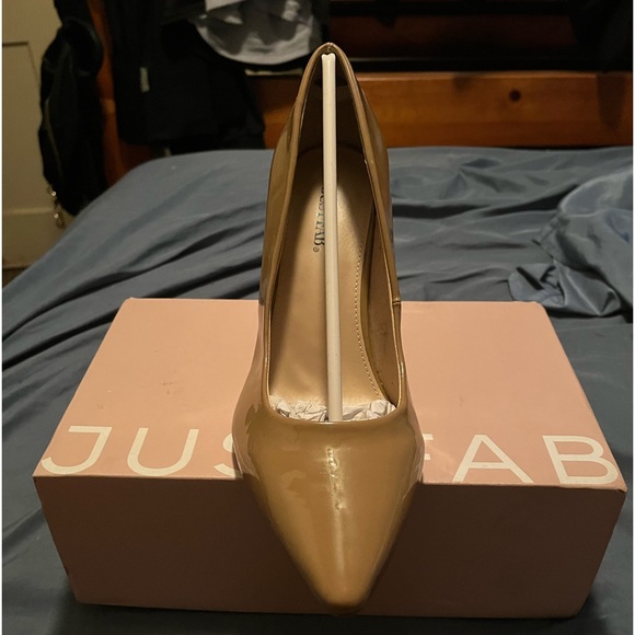 JustFab Almond Pumps Size 11, Patent Leather True to size, Brand new with box - Picture 1 of 3